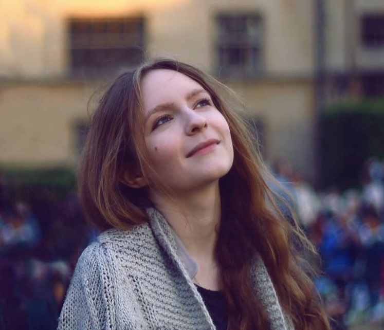 Navigation bar avatar